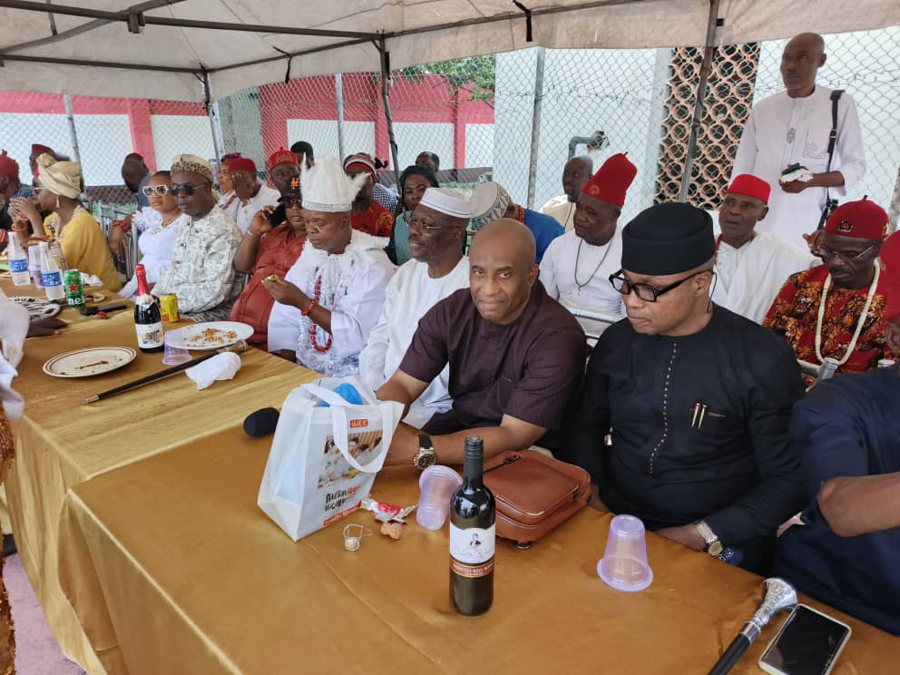 Hon. Salvador and Eyi Ndi Igbo with other dignitaries at the high table